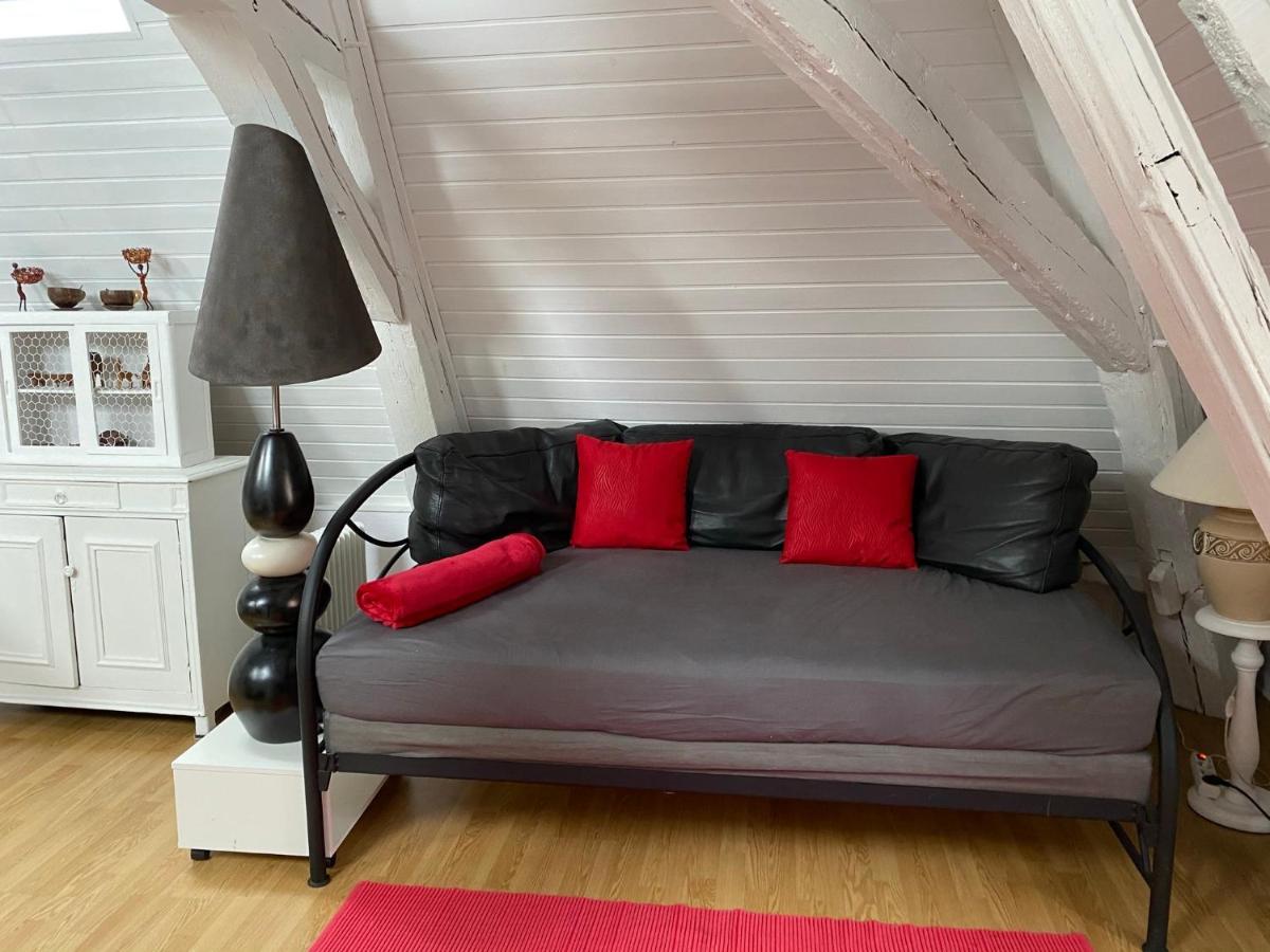 Loft De Lancelot City Center Sens Exterior photo